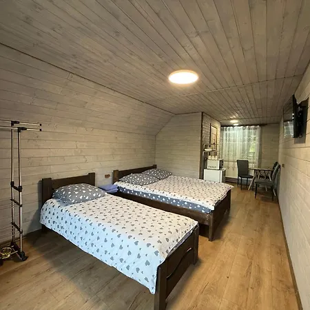 Holiday home шепіт лісу Bukovets